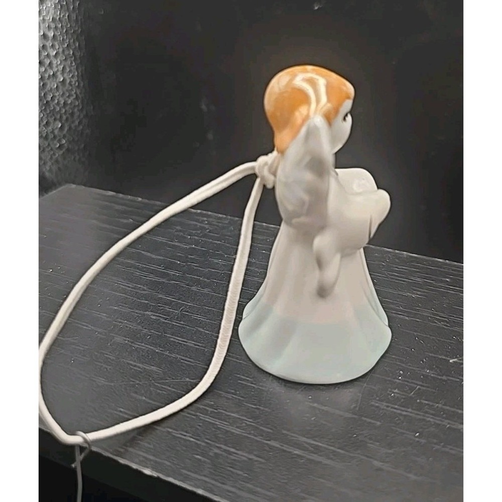 Vintage Ceramic 2" Miniature Angel Bell Ornament Japan‎ - Picture 4 of 5